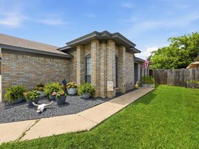 10618  Lone Pine Lane , Fort Worth Texas 76108