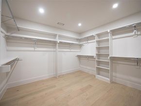 7512  Woodstone Lane , Dallas Texas 75248