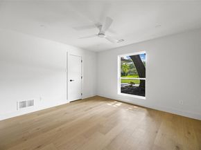 7512  Woodstone Lane , Dallas Texas 75248