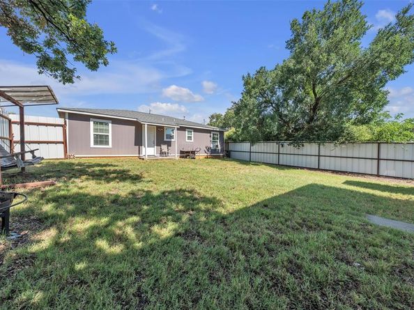 1500  Langston Street , Fort Worth Texas 76105