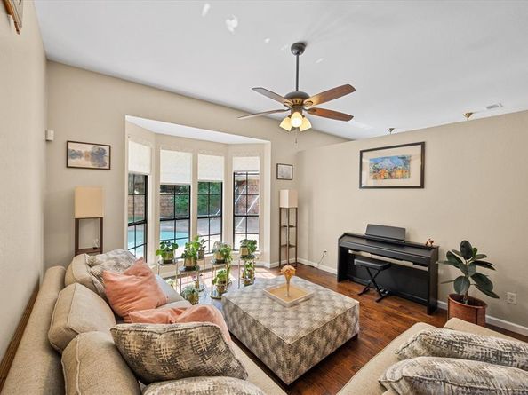 4137  Mapleridge Drive , Grapevine Texas 76051