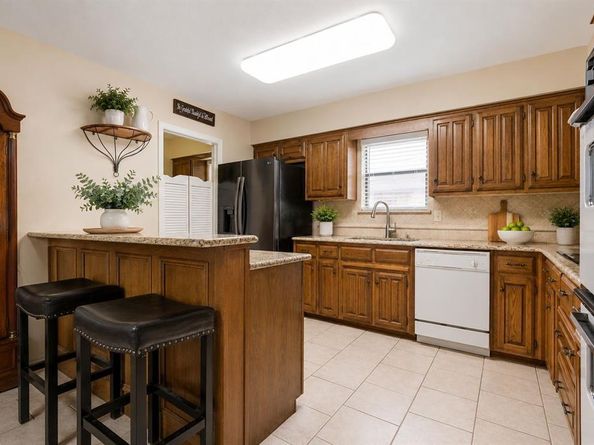 2128  El Dorado Way , Carrollton Texas 75006