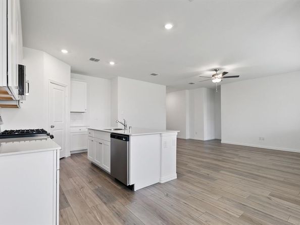 952  Dustwood Drive , Fort Worth Texas 76052