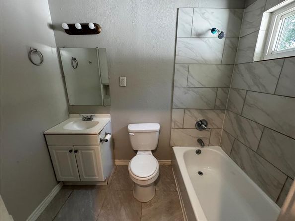 2009  Cloverdale Street , Arlington Texas 76010