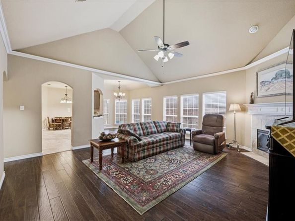 4621  Angelina Way , Fort Worth Texas 76137