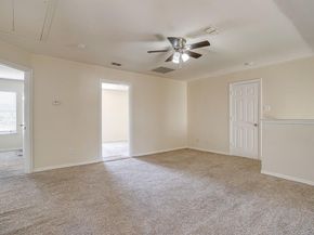 5711  Homestead Road , Arlington Texas 76017