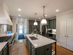 6427  Lakewood Boulevard , Dallas Texas 75214