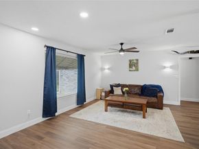 217  Spruce Circle , Azle Texas 76020