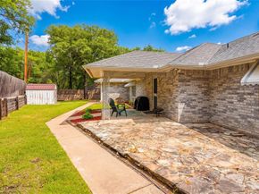 217  Spruce Circle , Azle Texas 76020