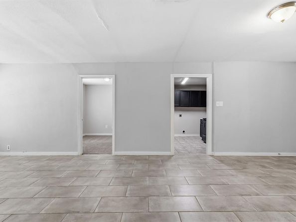 2663  Burton Avenue , Fort Worth Texas 76105