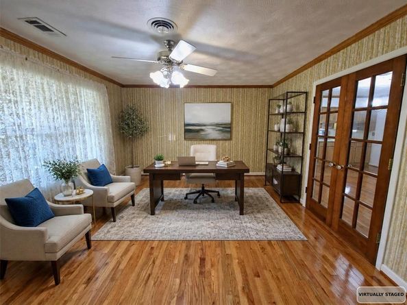 2522  Robin Lane , Garland Texas 75041