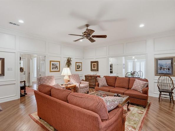 6633  Eton Court , Benbrook Texas 76132