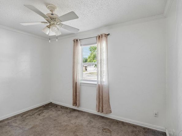 716  Heathcliff Drive , Everman Texas 76140
