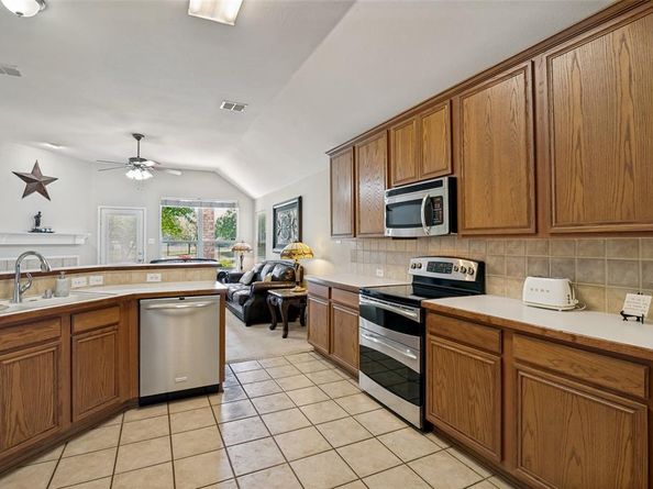 8702  Nairn Street , Rowlett Texas 75089