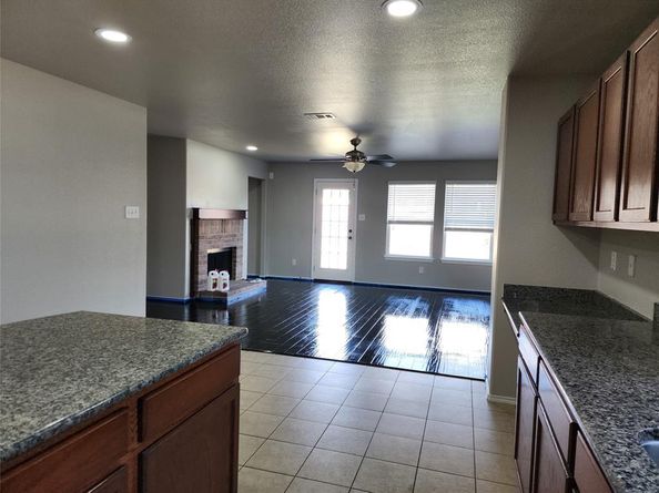 700  Swan Drive , Aubrey Texas 76227