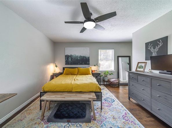 2923  Greenmeadow Drive , Dallas Texas 75228