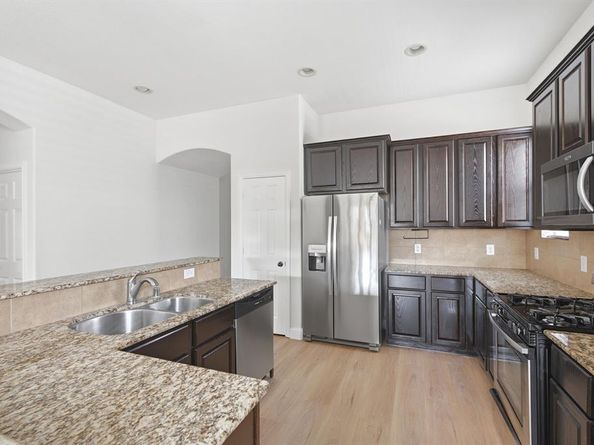 1915  Fairway Glen Drive , Wylie Texas 75098