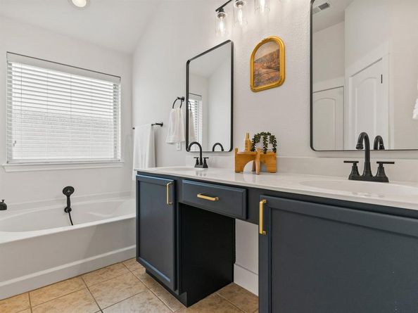 9805  Osprey Drive , Fort Worth Texas 76108