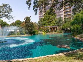 5200  Keller Springs Road  520, Dallas Texas 75248