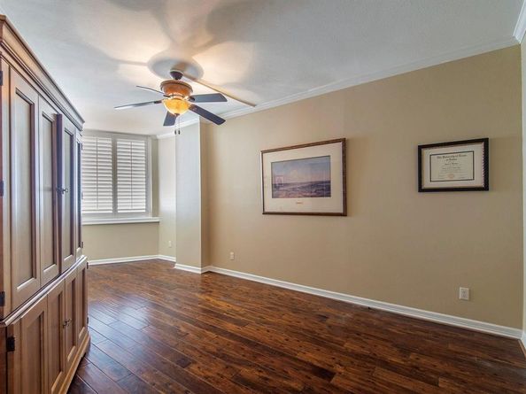 5200  Keller Springs Road  520, Dallas Texas 75248