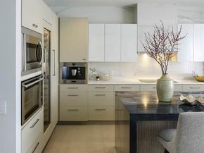 2408  Victory Park Lane  1039, Dallas Texas 75219