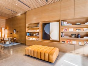 2408  Victory Park Lane  1039, Dallas Texas 75219