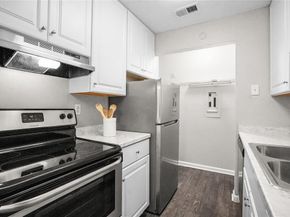 4502  Gaston Avenue  319, Dallas Texas 75246