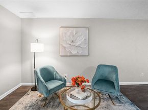 4502  Gaston Avenue  319, Dallas Texas 75246