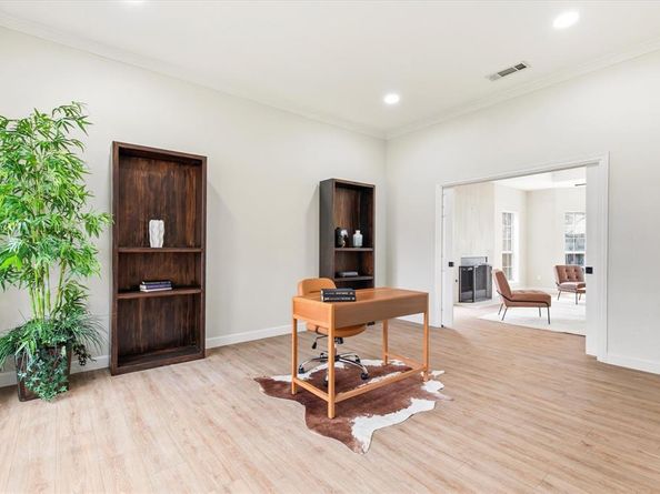 634  Meadowcrest Drive , Highland Village Texas 75077