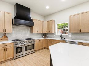 634  Meadowcrest Drive , Highland Village Texas 75077