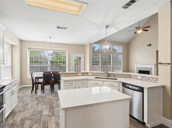 2702  Saint Charles Drive , Mansfield Texas 76063