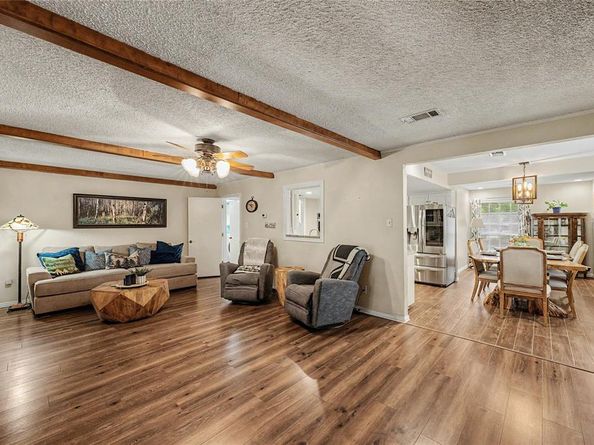 1810  Lakeside Drive , Arlington Texas 76013