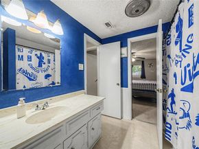 1810  Lakeside Drive , Arlington Texas 76013