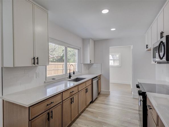 3726  Ruidosa Avenue , Dallas Texas 75228