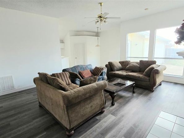 2621  Ash Creek , Mesquite Texas 75181