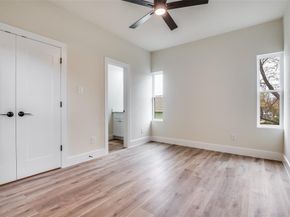 420  Sparks Street , Dallas Texas 75203