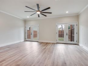 420  Sparks Street , Dallas Texas 75203