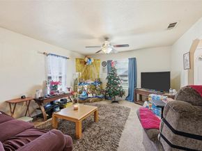 2113  Harris Lane , Haltom City Texas 76117