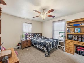 2113  Harris Lane , Haltom City Texas 76117