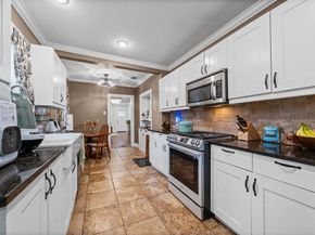 1606  Lansford Avenue , Dallas Texas 75224