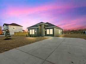 9470  Sandyland Boulevard , Dallas Texas 75217