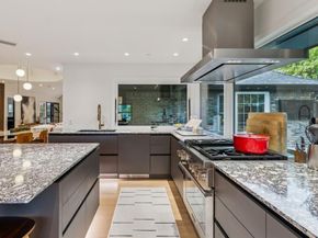 98 W Shore Place , Richardson Texas 75080