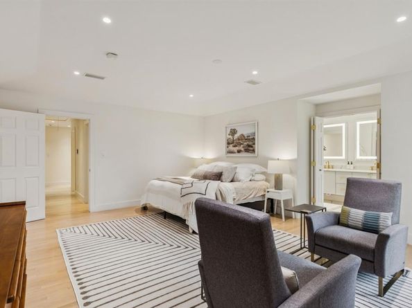 98 W Shore Place , Richardson Texas 75080