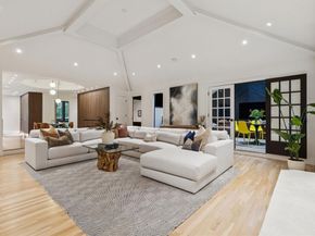 98 W Shore Place , Richardson Texas 75080