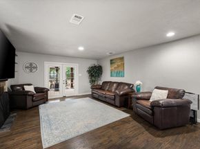 1732  Northaven Court , Arlington Texas 76012