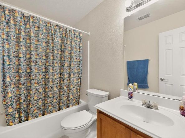 508  Logan Drive , Azle Texas 76020