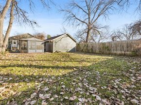 1906 S Henderson Street , Fort Worth Texas 76110