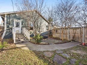 1906 S Henderson Street , Fort Worth Texas 76110