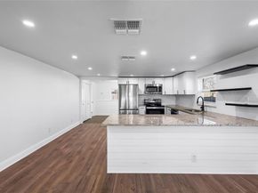 1700 S Edgewood Terrace , Fort Worth Texas 76105