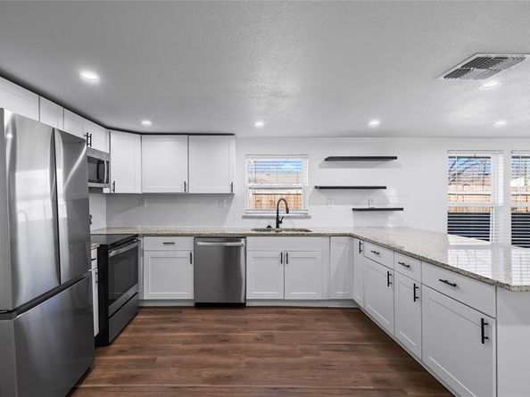 1700 S Edgewood Terrace , Fort Worth Texas 76105